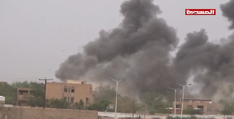 جريمة لطيران العدوان باستهداف مدرسة ومسجد بمدينة زبيد في الحديدة 02-07-2018