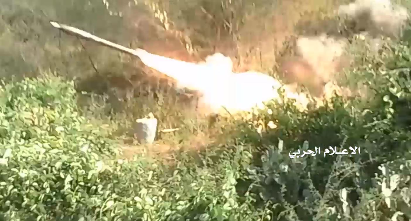 جيزان – إطلاق 3 صواريخ نوع زلزال 1 على تجمعات الجيش السعودي ومرتزقته شرق وشمال موقع الدود