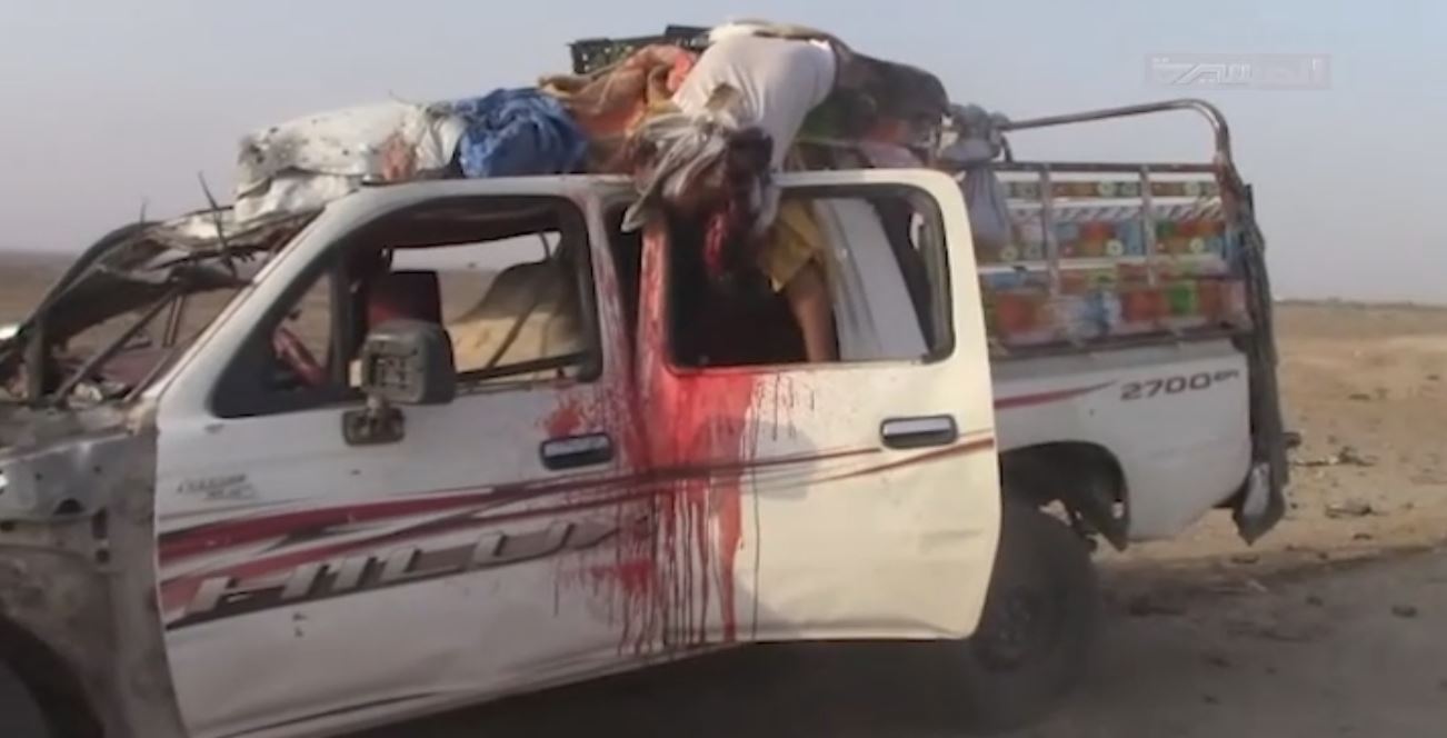 حجة – مشاهد أولية من جريمة العدوان في مديرية عبس بإستهداف سيارة أحد المواطنين