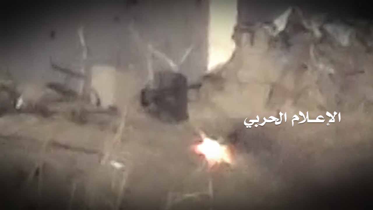 الساحل  الغربي – استهداف معدل 12.7 بصاروخ موجه وموقع للمنافقين بالمدفعية شرق حيس