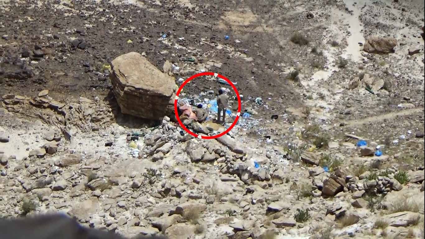 عسير – مشاهد لصد زحف واقتحام مواقع المنافقين في ابواب الحديد قبالة منفذ علب وتنفيذ كمين نوعي ليلي