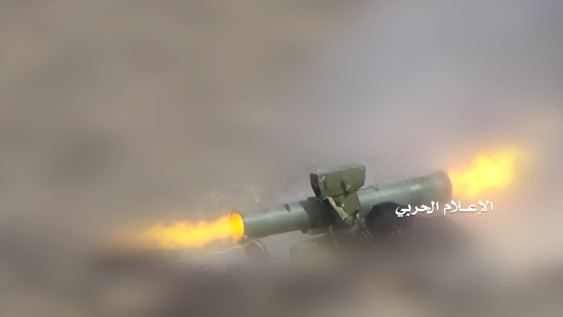 تعز – إستهداف طقم محمل بالمنافقين بصاروخ موجه في مثلث الوازعية