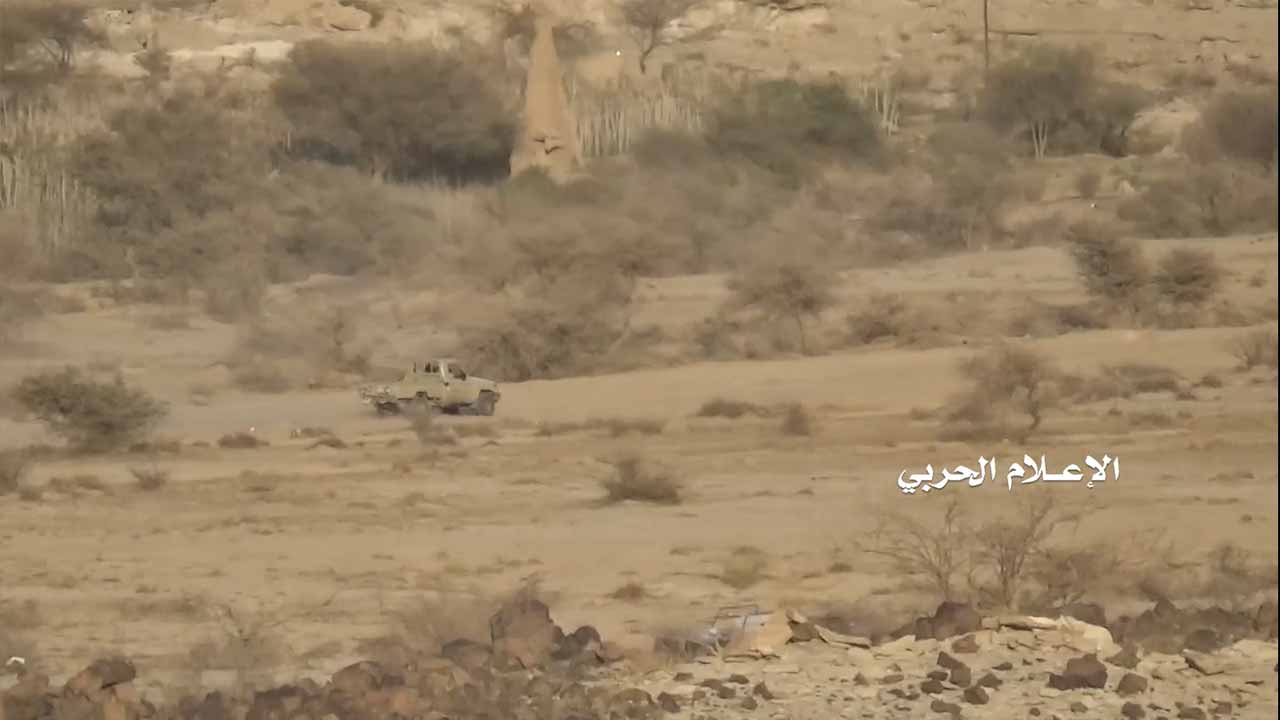 عسير – مشاهد إقتحام مواقع الجيش السعودي ومنافقيه غربي مجازة