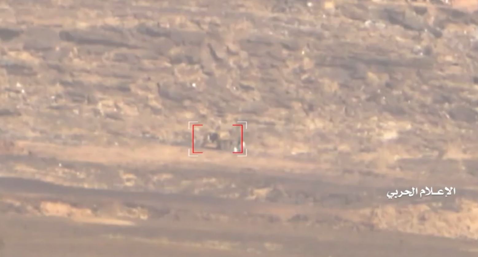 نجران – استهداف الية مدرعة تابعة للجيش السعودي بصاروخ موجه في تبة سلطان