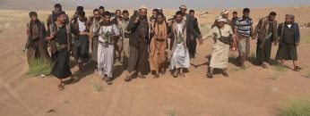 مارب- زيارة عيدية من ابناء مديرية بني حشيش الى المرابطين في جبهة مدغل.mp4_snapshot_03.18_[2023.06.30_00.28.53]