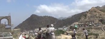 تعز – زيارة بمناسبة عيد الأضحى المبارك من محافظ عدن ومحافظ لحج الى جبهة القبيط.mp4_snapshot_00.06.475