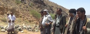 زيارة عيدية لوكيل محافظة البيضاء للمرابطين في جبهة القنذع.mp4_snapshot_00.18.412