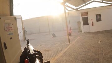 مشاهد من اقتحام كتائب القسام لموقع إيرز العسكري والإجهاز على جنود العدو وأسر عدد منهم ضمن معركة طوفان الأقصى.mp4_snapshot_00.41_[2023.10.08_17.19.40]