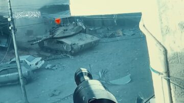 مشاهد من استهداف مجاهدي القسام للآليات المتوغلة في محاور مدينة غزة .mp4_snapshot_00.25_[2023.11.19_16.13.18]