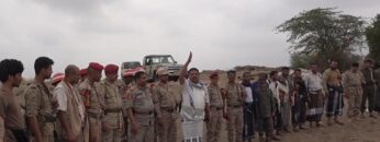 الحديدة – زيارة عيدية لعدد من قيادات ووجهاء المنطقة الى جبهة الفازة وحيس.mp4_snapshot_00.00.000