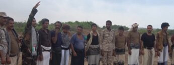 الحديدة – زيارة عيدية لمشائخ مديرية بيت الفقية والزرانيق وعدد من قيادات المنطقة الى المرابطين في جبهة الجاح.mp4_snapshot_01.26.400