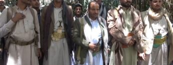 نجران – زيارة عيدية لقبائل همدان بن زيد للمجاهدين المرابطين في مربع الحماد بنجران.mp4_snapshot_01.41.302