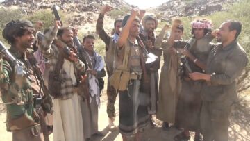 نجران – مقابلات ورسائل المجاهدين المرابطين في جبهة البقع بمناسبة ذكرى يوم الولاية عيدي الغدير_1080.mp4_snapshot_03.34.960