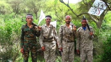 تعز – مقابلات ميدانية للمجاهدين المرابطين بجبهة الفراوش بمناسبة ذكرى استشهاد الإمام الحسين.mp4_snapshot_00.06_[2024.07.16_01.52.48]