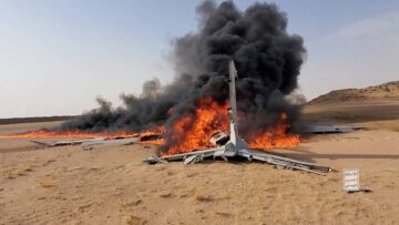 مشاهد حطام طائرة بيرقدار أكنجي لحظة تنفيذها اعمال عدائية في اجواء محافظة الجوف 02